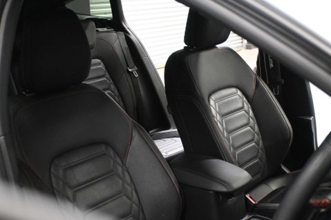 Ford Focus 1.0 Focus ST-Line X mHEV Auto 5dr 11