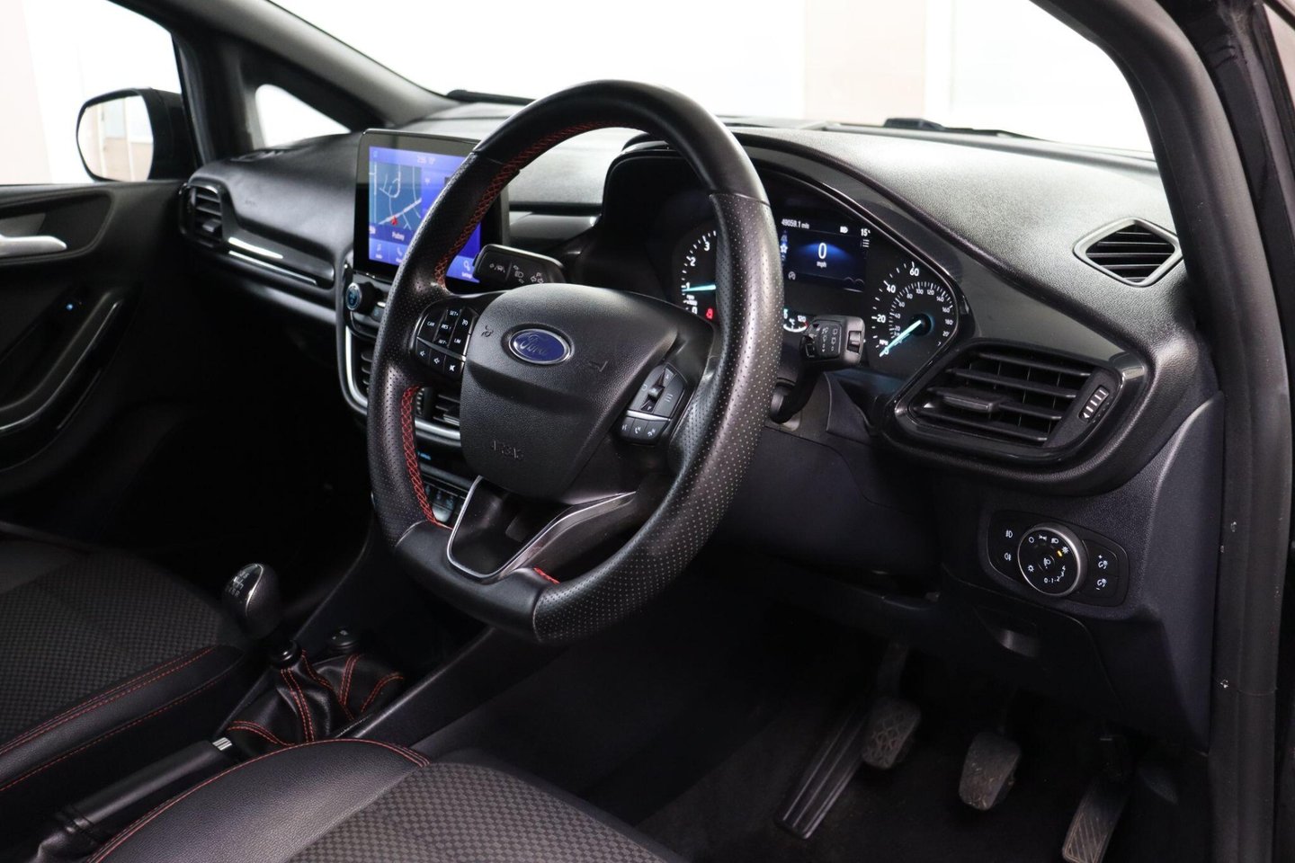 2021 Ford Fiesta — image 4
