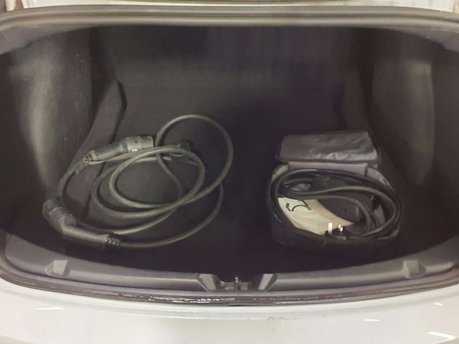 Tesla Model 3 Model 3 Long Range AWD 4WD 4dr 20