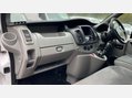 Vauxhall Vivaro 2.0 2700 CDTi FWD L1 4dr 31