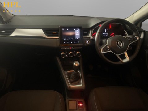 Renault Captur 1.3 TCe Iconic SUV 5dr Petrol Manual Euro 6 (s/s) (130 ps) Alloys - Air Con 18