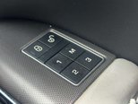 Land Rover Range Rover Sport 3.0 SD V6 HSE Dynamic SUV 5dr Diesel Auto 4WD Euro 6 (s/s) (306 ps) 37