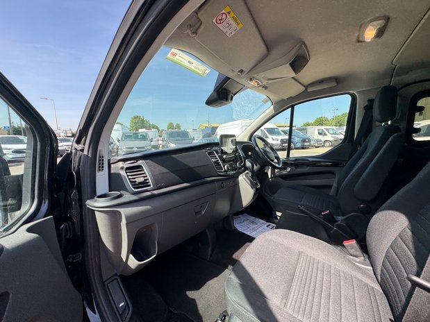 Ford Transit Custom Crew Cab [SOLD MT] AUTO SWB L1H1 Limited 300 Air Con Cam EURO 6 NO VAT 14
