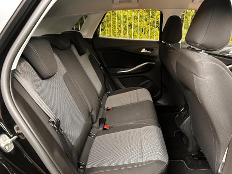 Vauxhall Grandland X SE S/S 5