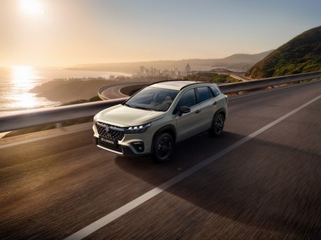 Suzuki S-Cross 1.4 BoosterJet Hybrid Kuro AllGrip Auto 3