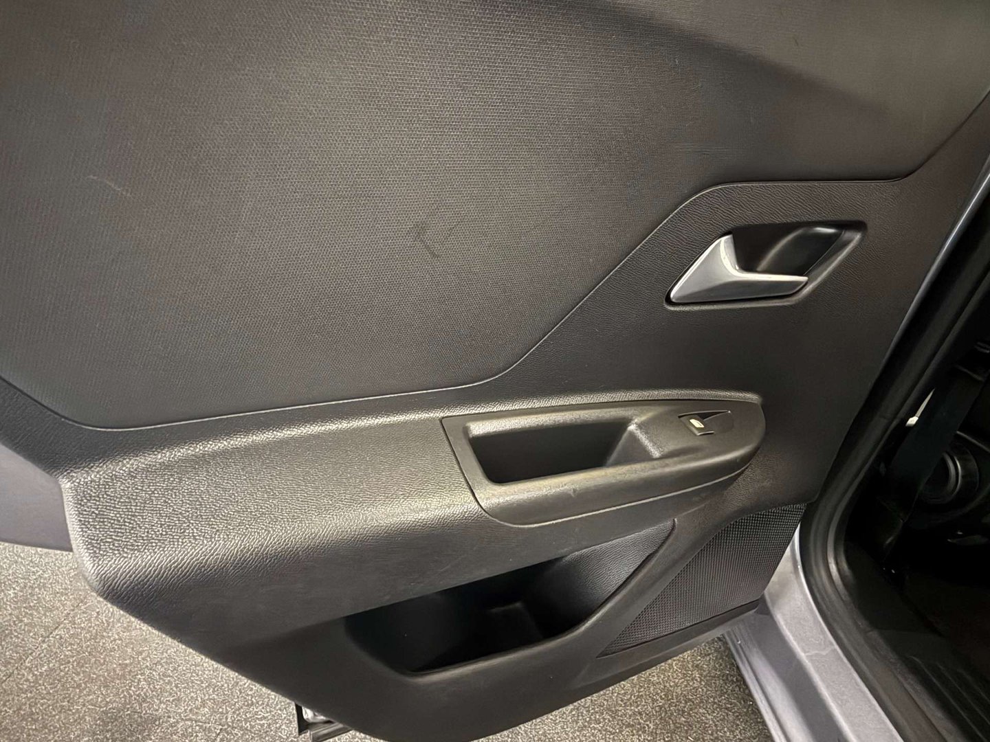 2023 Vauxhall Mokka — image 38