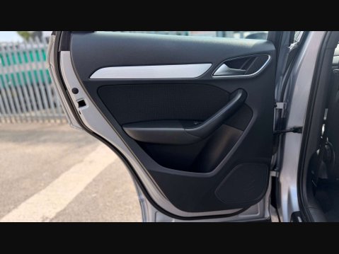 Audi Q3 2.0 Q3 S Line Nav TDI 5dr 37