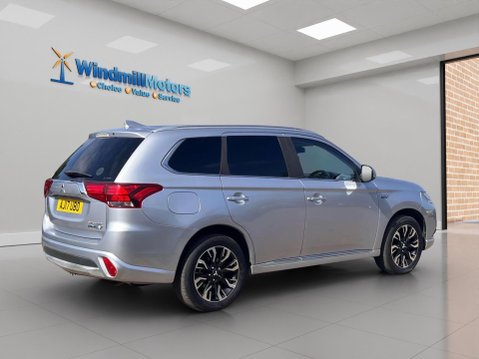 Mitsubishi Outlander 2.0 12kWh Juro CVT 4WD Euro 6 (s/s) 5dr 8