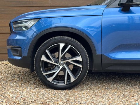 Volvo XC40 2.0 XC40 R-Design Pro T4 Auto 5dr 12