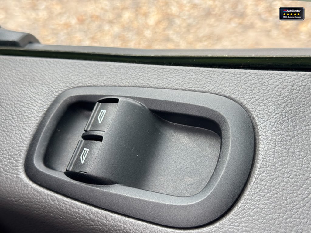 2023 Ford Transit AUTO 17 Seat Minibus L4H3 High Roof Leader AIR CON SUN RO — thumbnail 37 of 51