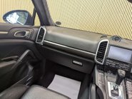 Porsche Cayenne 4.8 Cayenne V8 T Tiptronic S 4WD 5dr 51