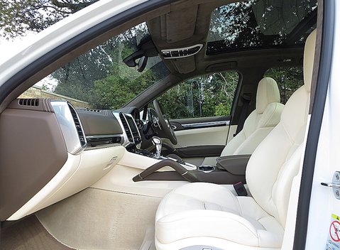 Porsche Cayenne GTS 14