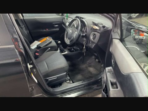 Toyota Yaris 1.0 Yaris TR VVT-i 5dr 14