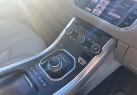 Land Rover Range Rover Evoque 2.2 SD4 PRESTIGE AUTO 22