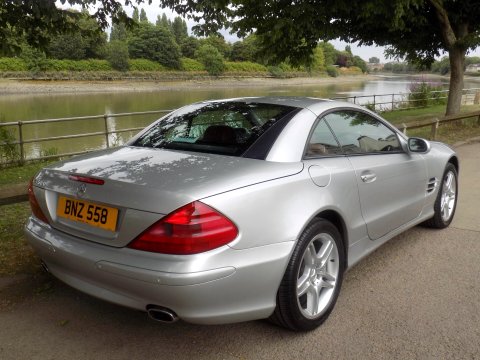 Mercedes-Benz SL Series SL500 71
