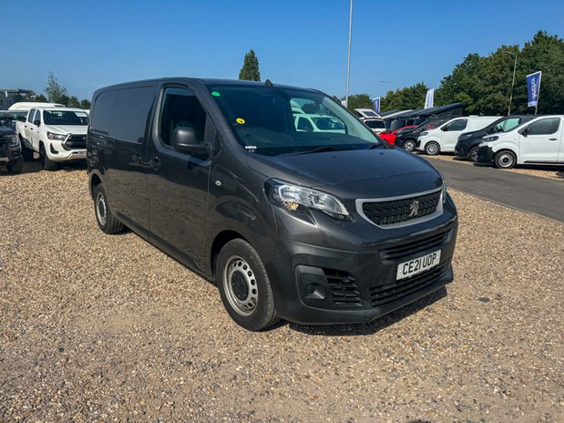 Peugeot Expert MWB L2H1 [SOLD CR] Low Roof 3100 Air Con Sensors EURO 6 4