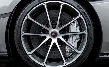 McLaren 570S Spider 14