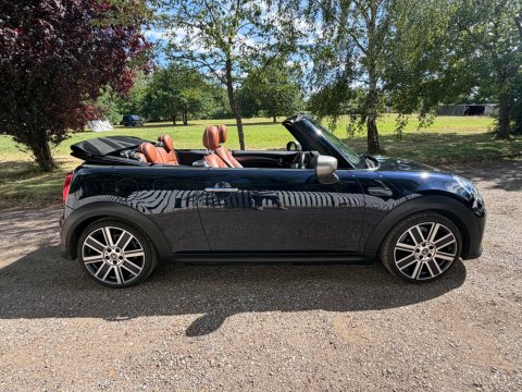 Mini Convertible COOPER EXCLUSIVE 27