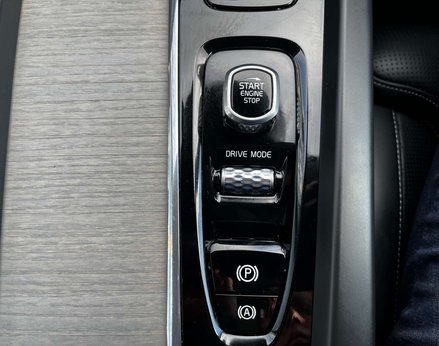 Volvo XC60 2.0 XC60 Inscription T6 Recharge AWD Auto 4WD 5dr 50