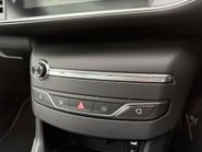 Peugeot 308 E-HDI FELINE 22