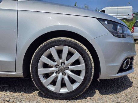 Audi A1 1.4 TFSI Sport Sportback S Tronic Euro 5 (s/s) 5dr 29