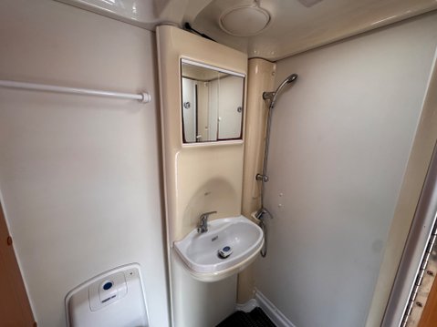 Autosleeper Nuevo 25