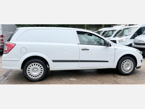 Vauxhall Astra 1.3 CDTi 16v Club Car Derived Van 3dr Diesel Manual (130 g/km, 89 bhp) 35