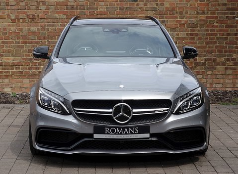 Mercedes-Benz C63 S Estate 3
