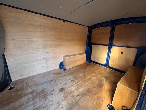 Volkswagen Transporter AUTO SWB L1H1 Low Roof Highline T28 Air 12