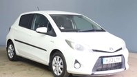 Toyota Yaris 1.5 VVT-h T4 Hatchback 5dr Petrol Hybrid CVT Euro 5 (101 ps) 1