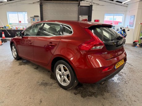 Volvo V40 1.6 T2 SE Euro 5 (s/s) 5dr 4
