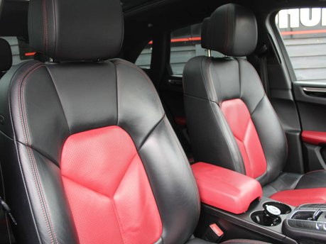 Porsche Macan 3.0 Macan S D Semi-Auto 4WD 5dr