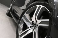 Land Rover Discovery 3.0 Discovery R-Dynamic HSE D MHEV Auto 4WD 5dr 6