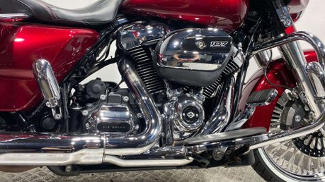 Harley-Davidson Touring 1745 FLHXS Street Glide Special Euro 4 16