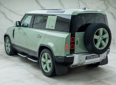 Land Rover Defender 110 D300 75TH LIMITED EDITION 9