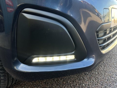 Peugeot 108 1.0 VTi Active Euro 5 5dr Euro 5 2