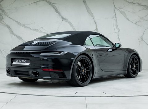 Porsche 911 Carrera GTS Cabriolet (992) 6