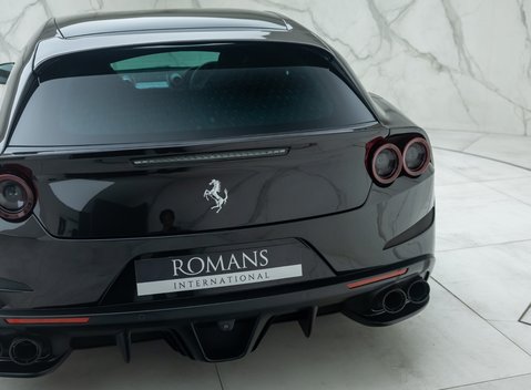 Ferrari GTC4 Lusso V12 33