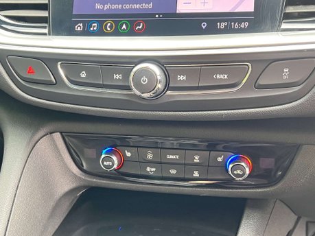 Vauxhall Insignia 1.5 Insignia Ultimate Nav TD 5dr 33