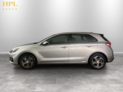 Hyundai i30 1.0 T-GDi MHEV SE Connect Hatchback 5dr Petrol Hybrid DCT Euro 6 (s/s) (120 4