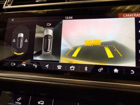 Land Rover Range Rover Velar 3.0 Range Rover Velar HSE D300 Auto 4WD 5dr 72