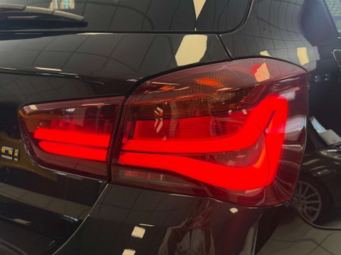 BMW 1 Series 3.0 M140i Shadow Edition Auto 5dr 29