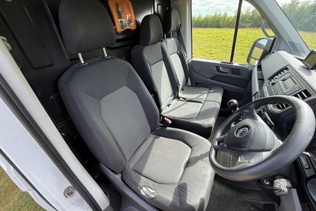 Volkswagen Crafter CR35 TDI L H/R P/V STARTLINE 11