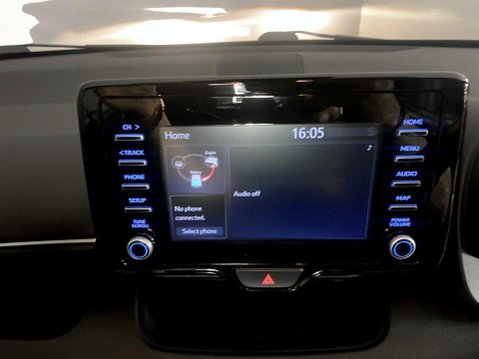 Toyota Yaris 1.5 VVT-h Icon Hatchback 5dr Petrol Hybrid E-CVT Euro 6 (s/s) (116 ps) DAB 15