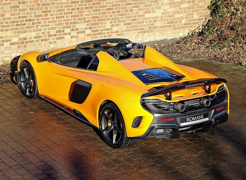 McLaren 675 LT Spider 6