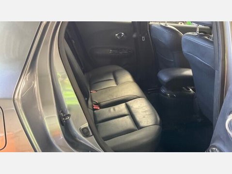 Nissan Juke 1.2 DIG-T Tekna Euro 6 (s/s) 5dr 8