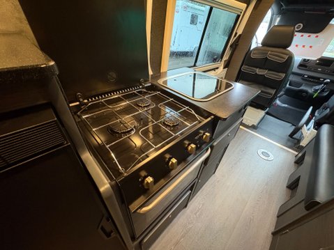 Mercedes-Benz Racetruck Sport Tech Conversion 34