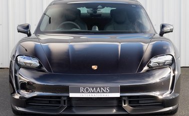 Porsche Taycan Turbo S 3