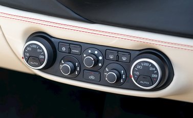 Ferrari 488 Spider 20