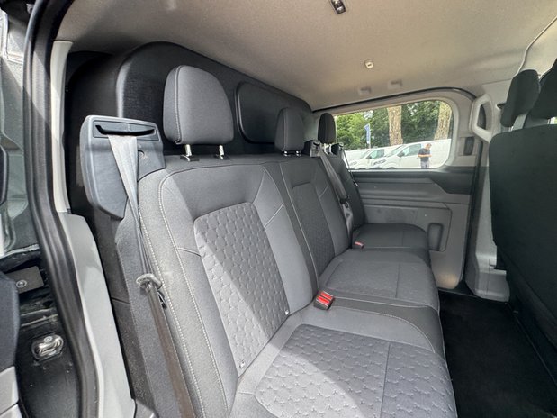 Ford Transit Custom Crew Cab AUTO SWB L1H1 Limited 320 Air Con Alloys Camera Sensors EURO 6 16